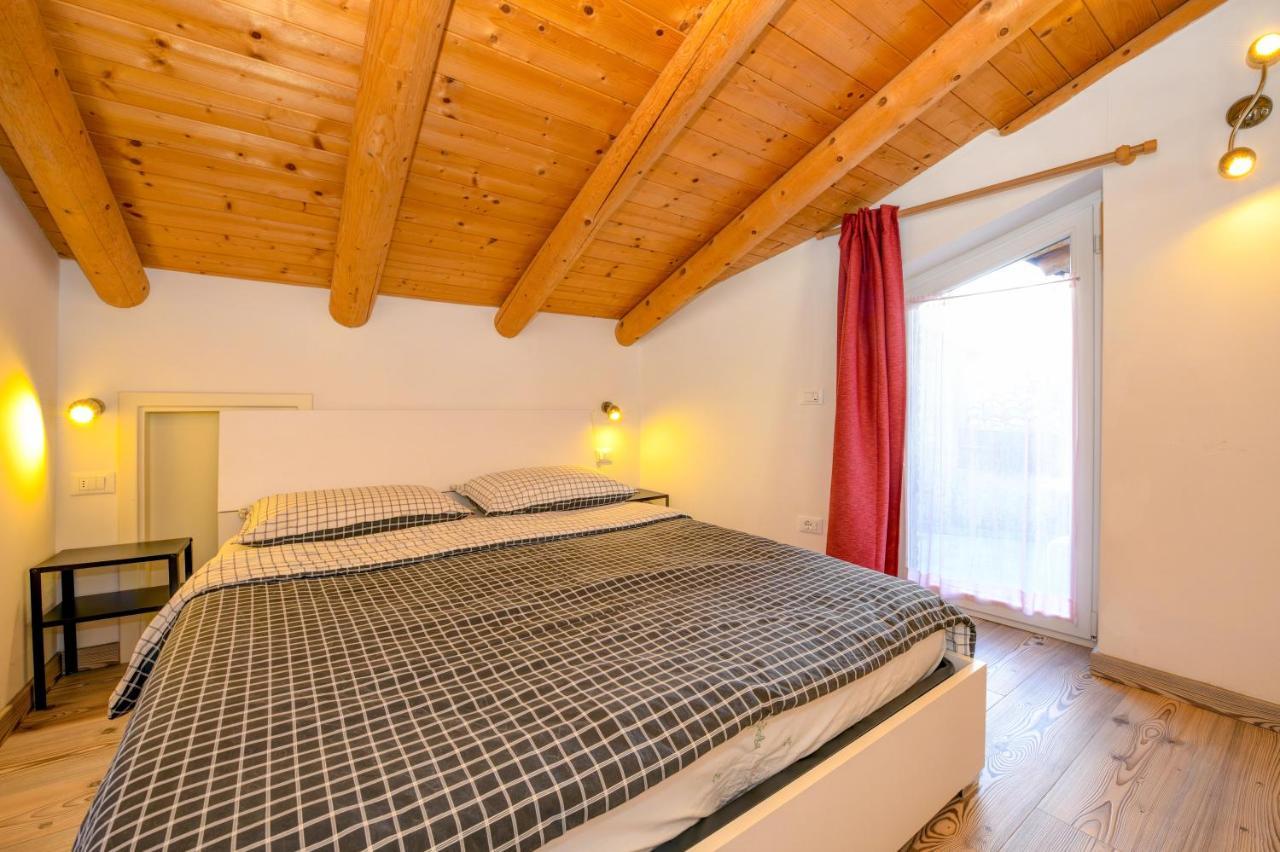 Casa Nel Borgo - Il Gufo Apartment Tremosine Luaran gambar
