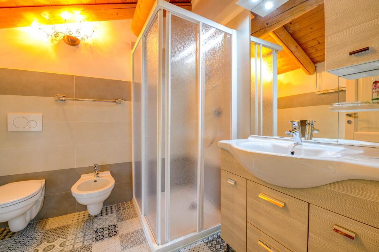 Casa Nel Borgo - Il Gufo Apartment Tremosine Luaran gambar